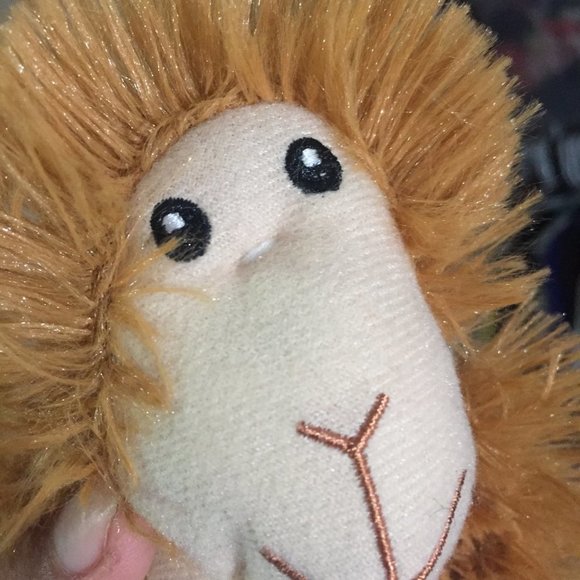 Brown Monkey With A Heart - Picture 6 of 9